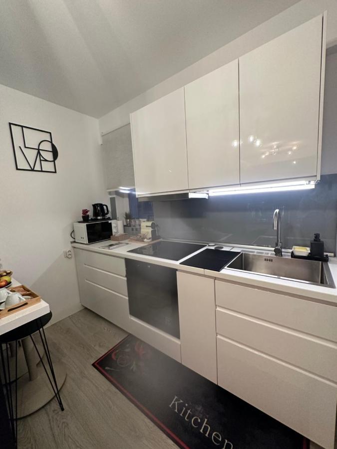 Boutique Apartment Boekarest Buitenkant foto