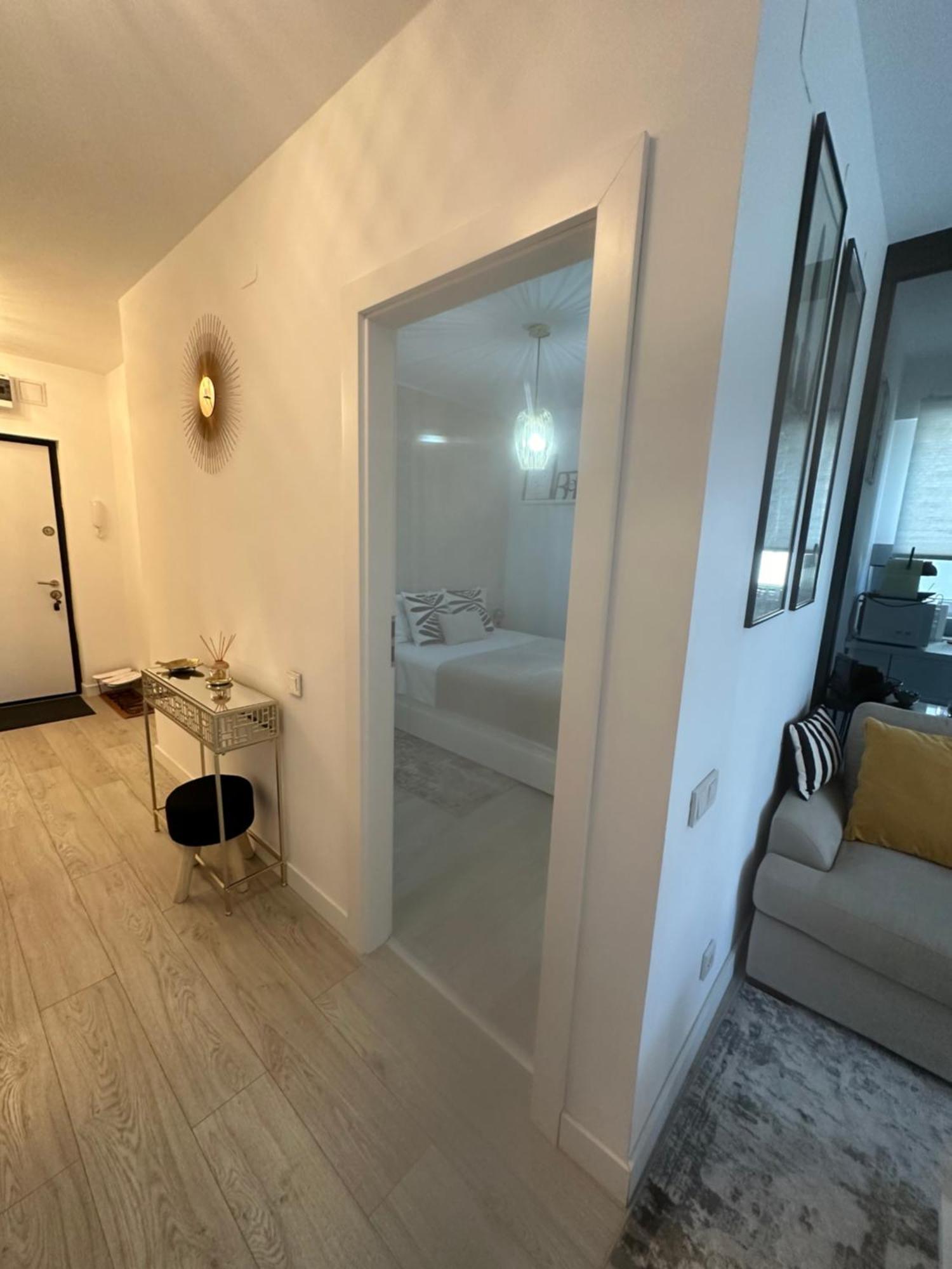 Boutique Apartment Boekarest Buitenkant foto