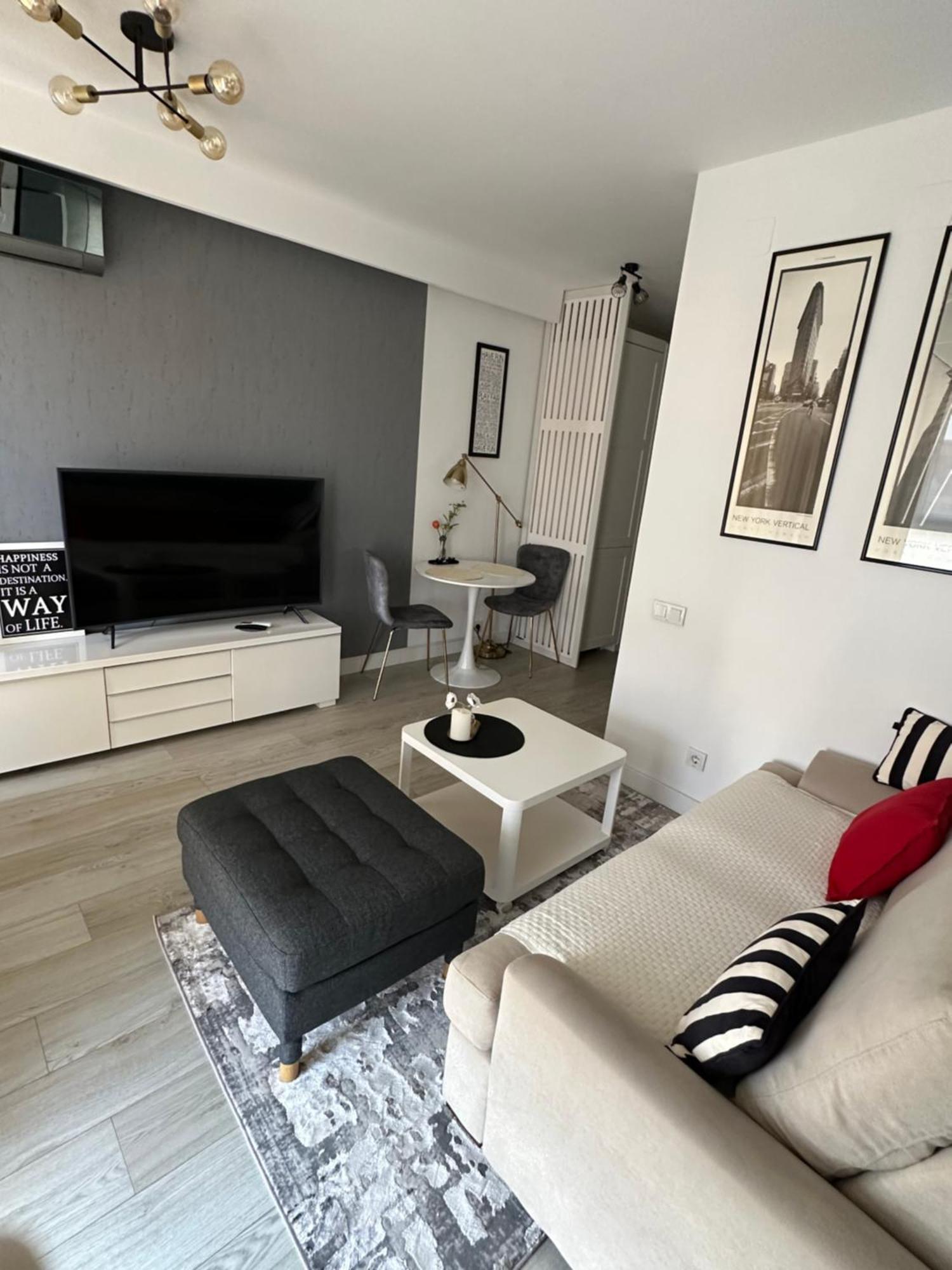 Boutique Apartment Boekarest Buitenkant foto