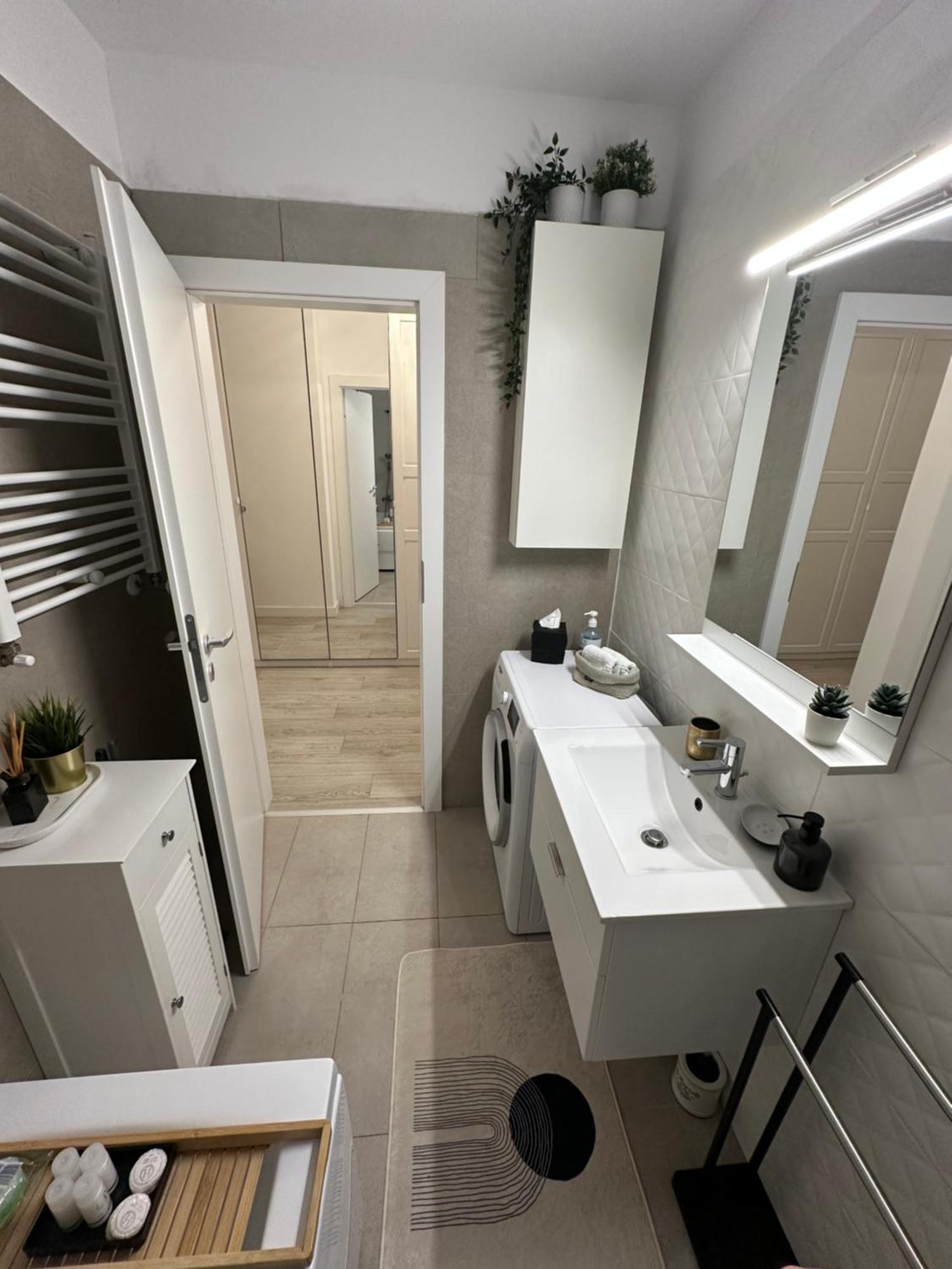 Boutique Apartment Boekarest Buitenkant foto